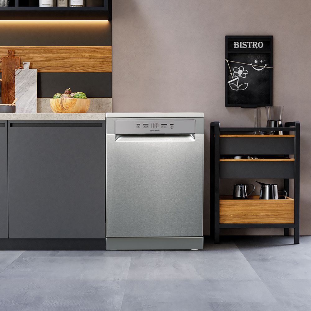 Ariston 60cm 5-Program Stainless Steel Dishwasher (LFC2C19X) - Factory Seconds